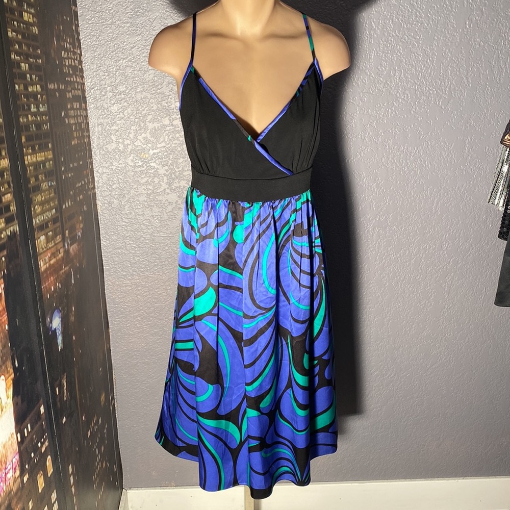 MAGGY LONDON - dress: floral lined bottom and black stretchy strappy top - 16 - Picture 2 of 16